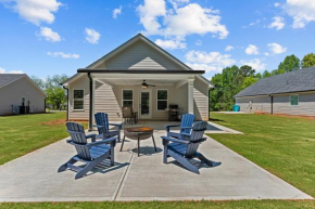 Mount Olive Cottage Close to Commerce Shopping